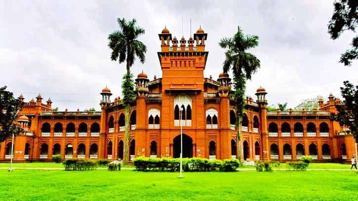 নিষিদ্ধ হলো ঢাবির গুপ্ত ও প্রকাশ্য রাজনীতি